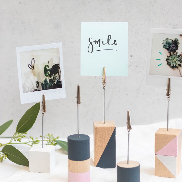 Minimalistische Fotohalter aus Holz basteln