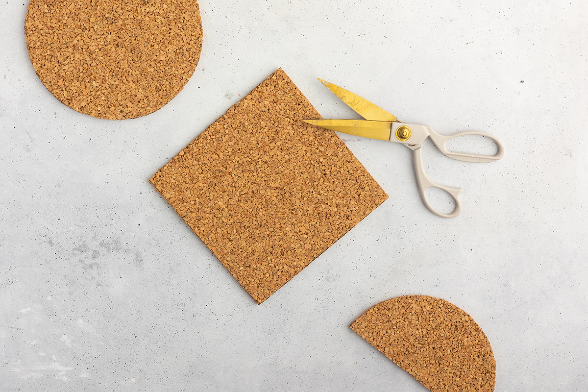 Geometrisches Wandbild aus Kork basteln