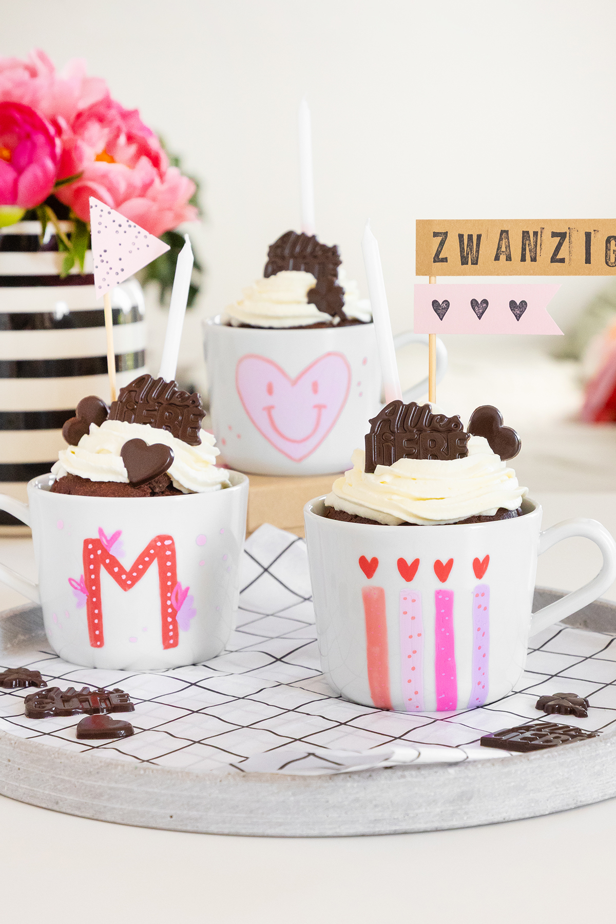 DIY Geburtstagsidee: Muffin in der Tasse basteln