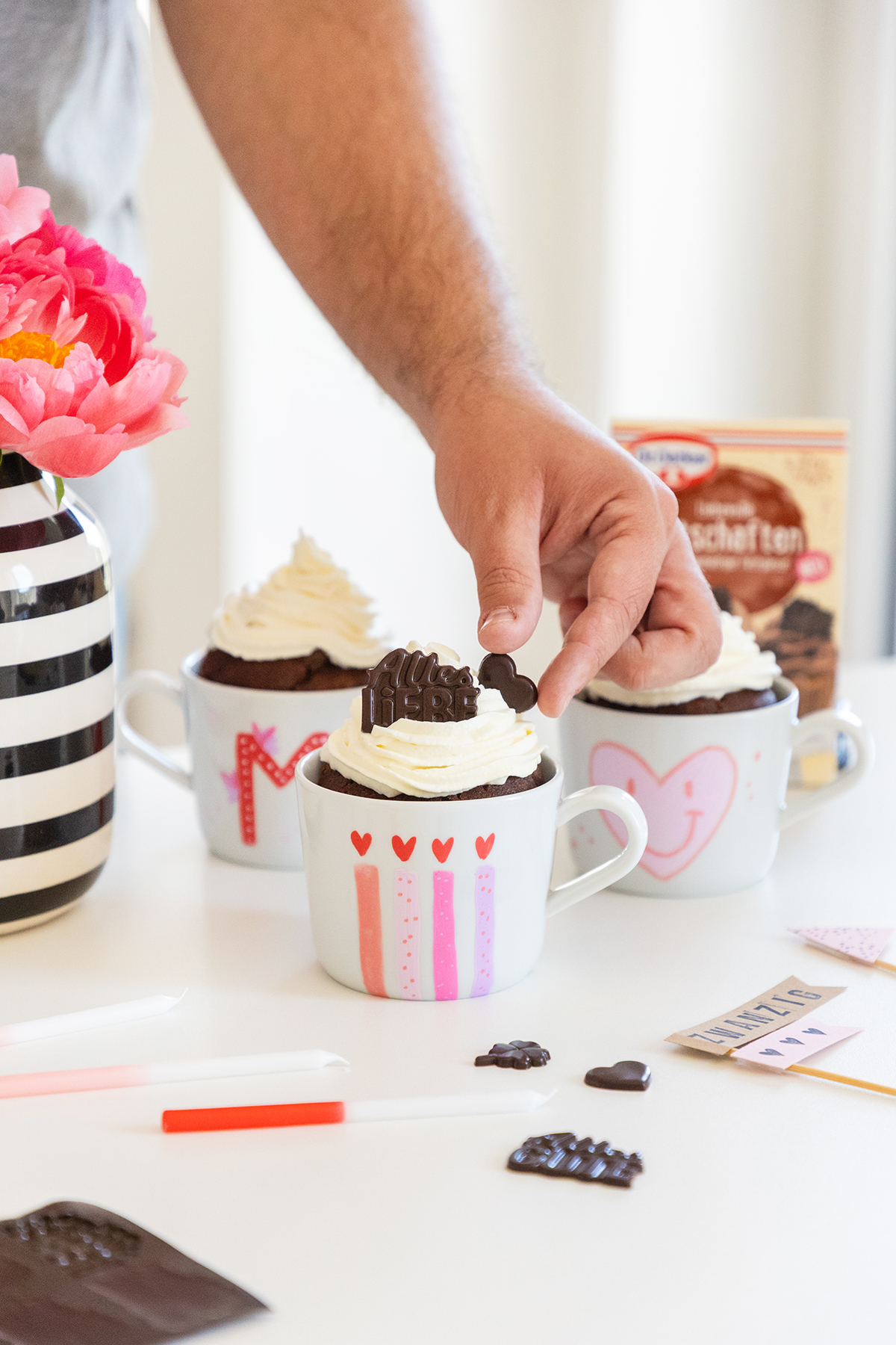 DIY Geburtstagsidee: Muffin in der Tasse basteln